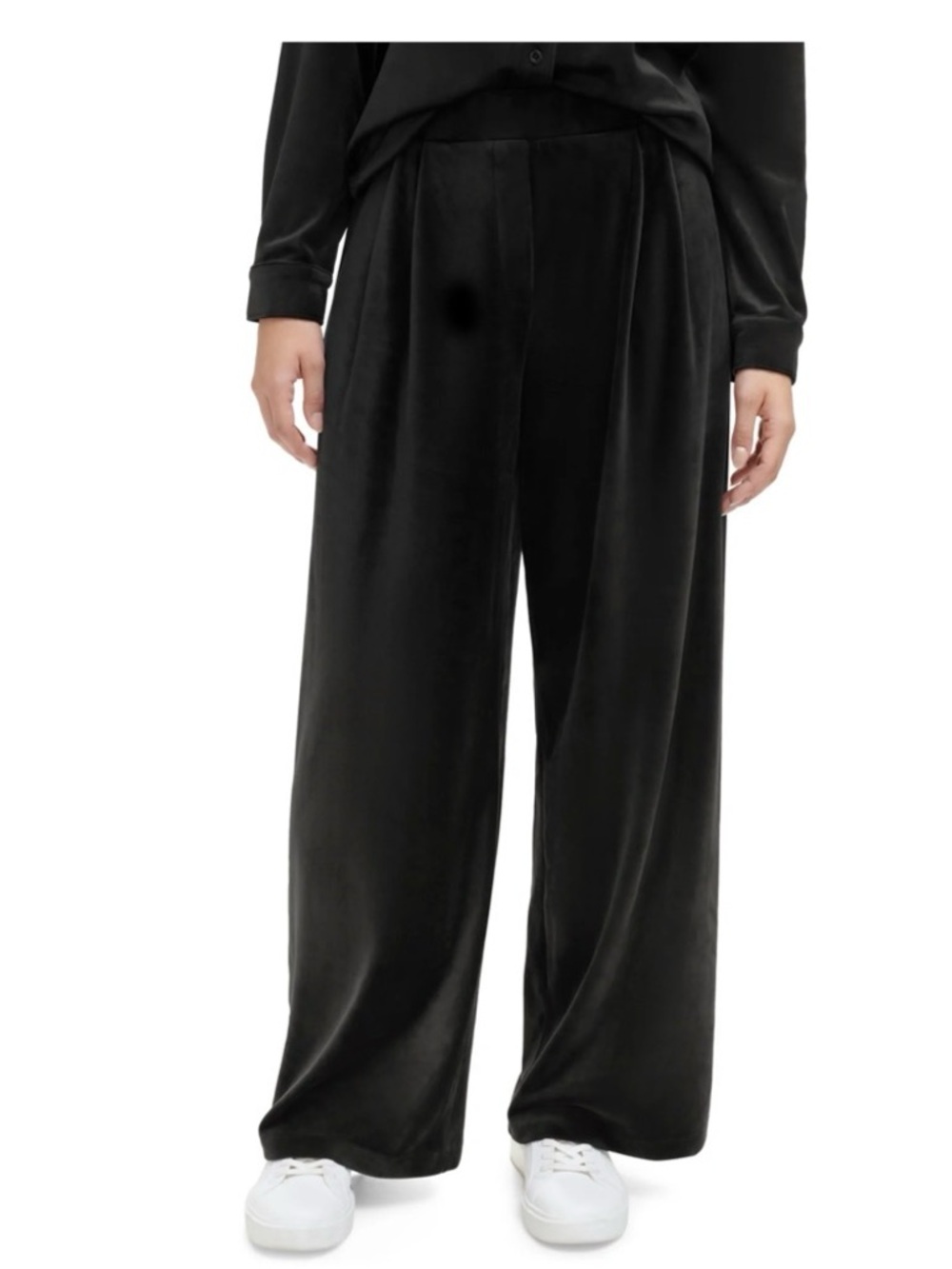 Calvin Klein Black Velour Pleated Wide Leg pants